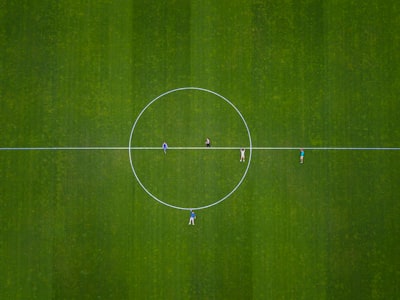 بداية الدوري الإنجليزي ٢٠٢٢٢٠٢٣موسم من الإثارة والتحديات